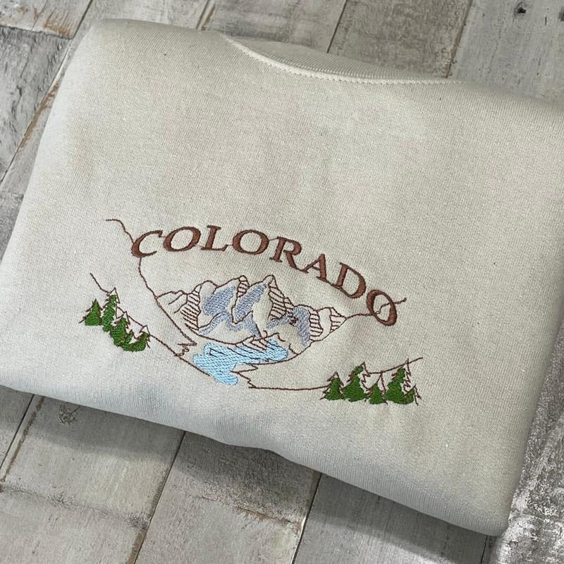 Colorado Embroidered Sweatshirt, Hoodie Colorado sweatshirt, Colorado Mountain Sweatshirt, Classic Fashion, Timeless Design for