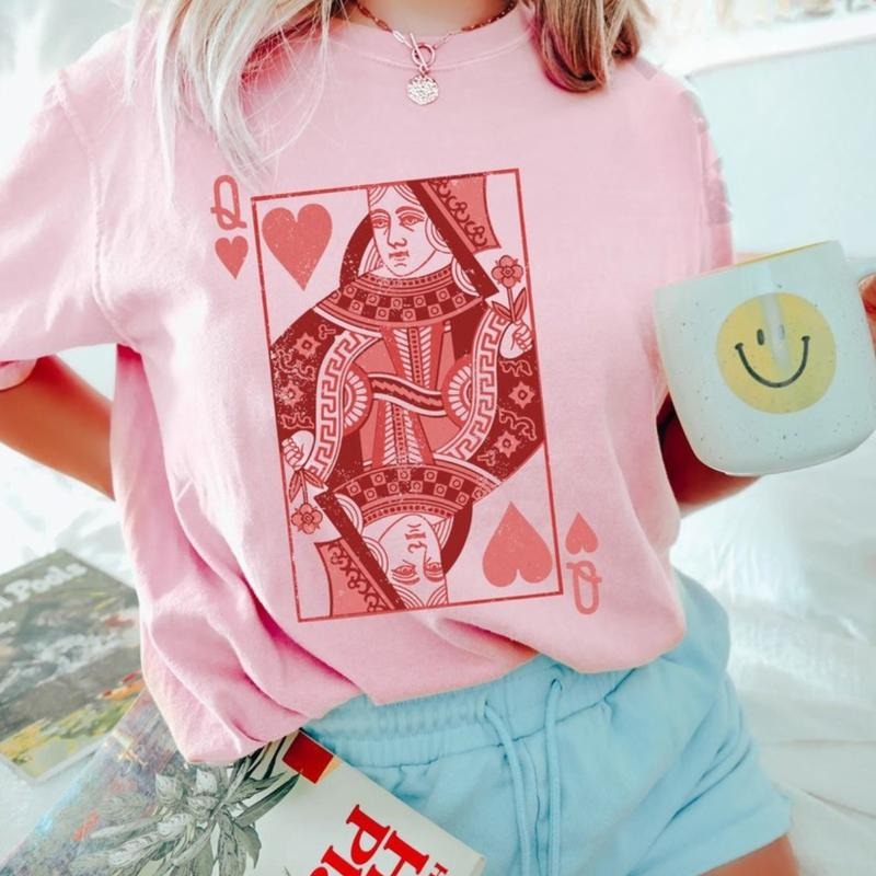 Comfort Colors Queen Of Hearts Shirt, Retro Mothers Day Shirt, Mothers Day Gift, Gift For Her, Mama Shirt, Mom Shirt, Retro Boho Graphic Shirt