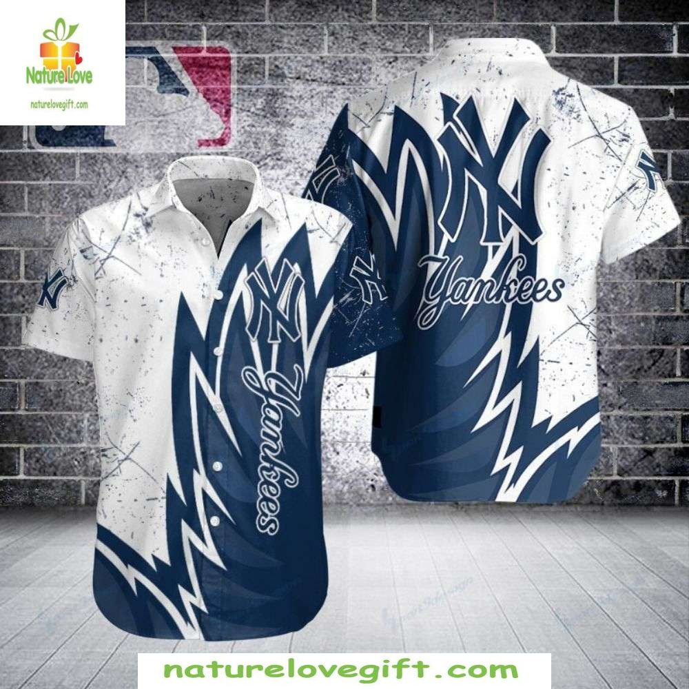 New York Yankees Hawaiian Shirt Tropical Baseball Apparel Dynamic Design
