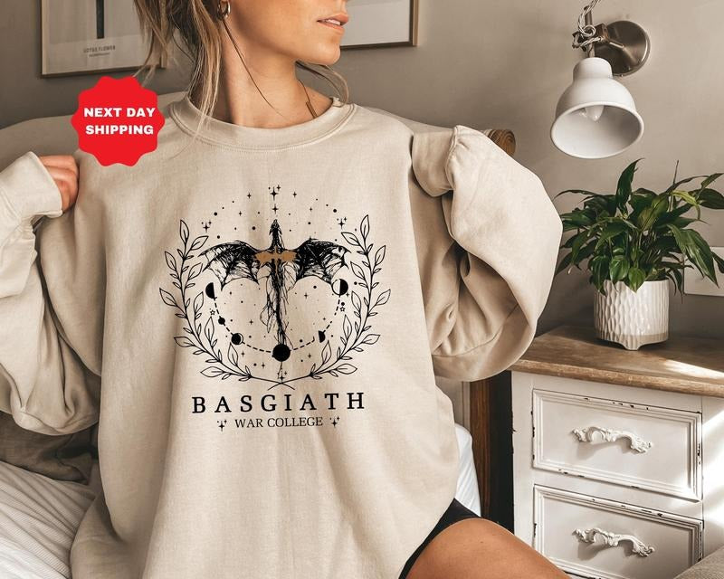 Fourth Wing Sweatshirt, Basgiath War College T-shirt, Dragon Rider, Violet Sorrengail, Xaden Riorson, Riders Quadrant Hoodie