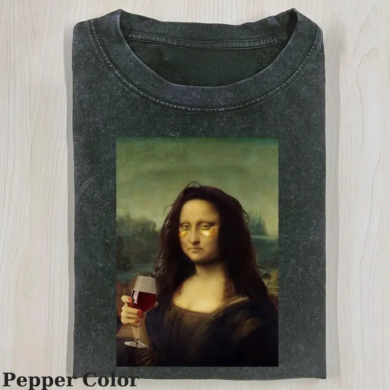 Funny Character Vintage Graphic Tee, Mona Lisa Drink Wine T-Shirt, Unisex Meme Cringe Funny Shirt, Menswear Womenswear Streetwear Cotton Comfort