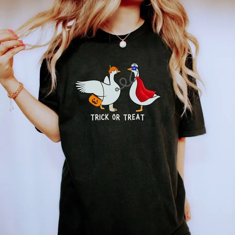 Halloween Nurse Comfort Colors T-shirt, Silly Goose Trendy Shirt, Nurse Funny Nurse, Fall Party Tee Fabric Garment...