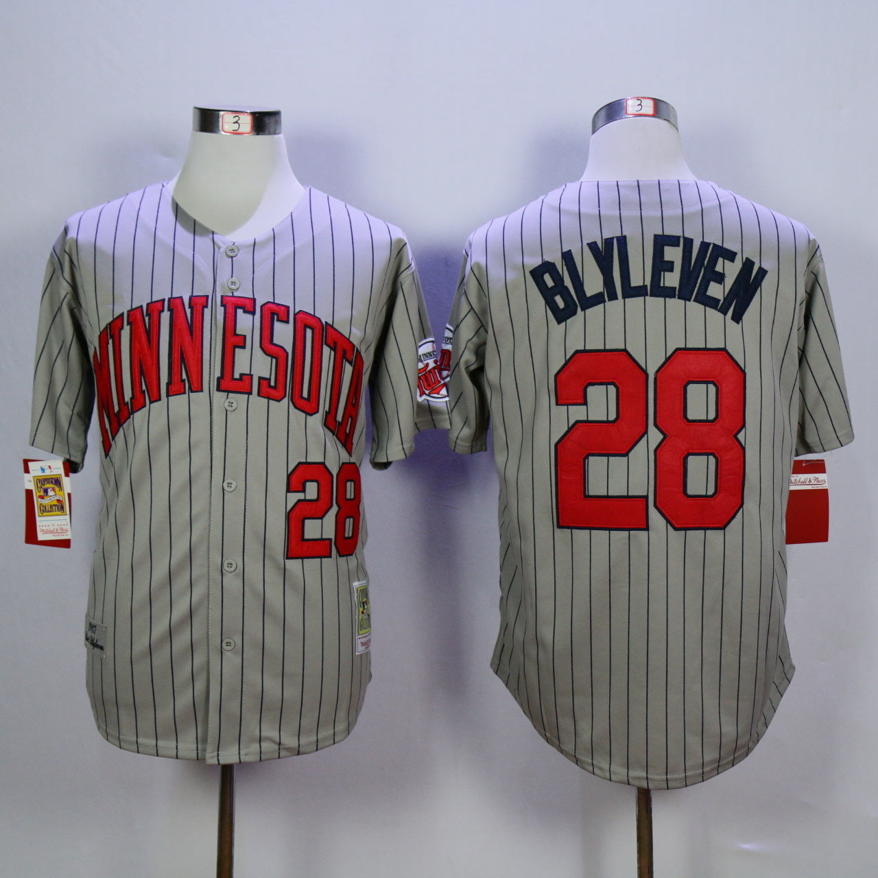Minnesota Twins #28 Bert Blyleven Style 2