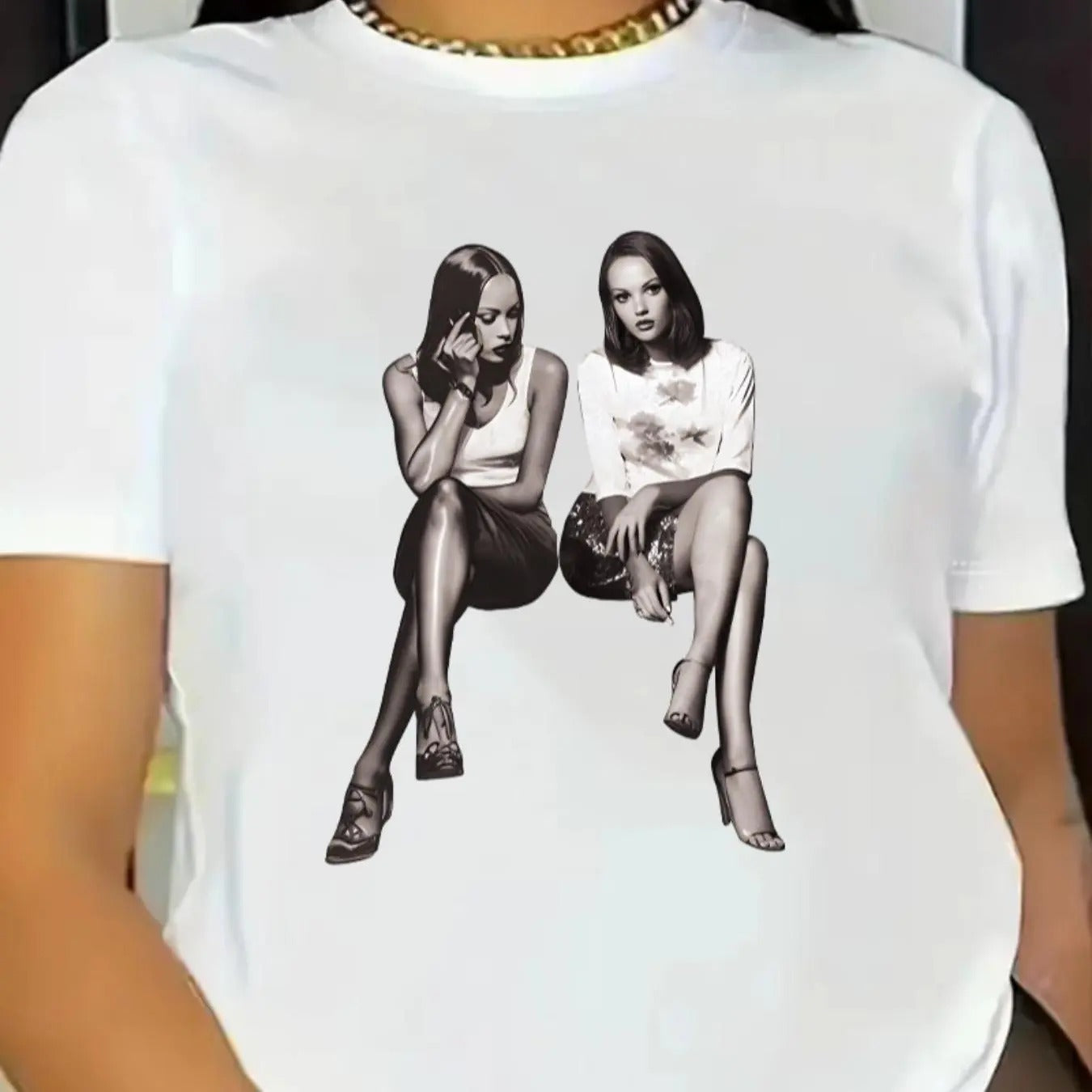 Women's Figure Print Round Neck Tee, Fashion Casual Crew Neck Short Sleeve T-Shirt for Daily Holiday Vacation Outdoor...