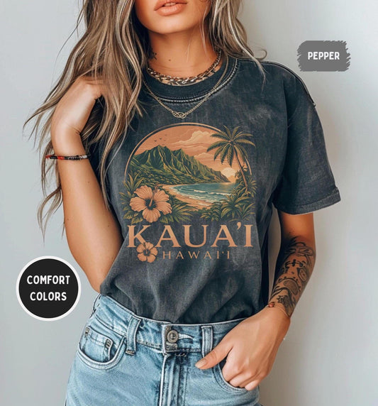 Kauai Hawaii Vintage Beach Comfort Colors 1717 Tee Tropical Island Vacation Hawaiian Travel Souvenir (1)