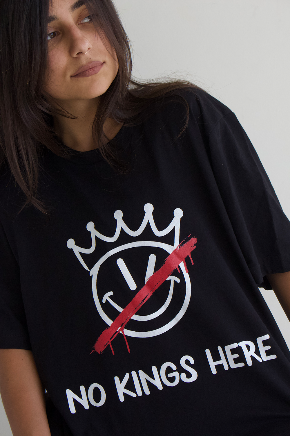 No Kings Here T-Shirt (Black) Hoodie, Sweatshirt | InkThreadWorks.com (Image 1)