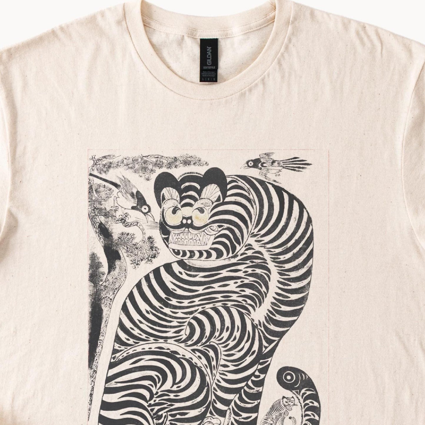 Korean Folk Art Tiger Gildan Unisex T-shirt, Sweatshirt, Hoodie (2)
