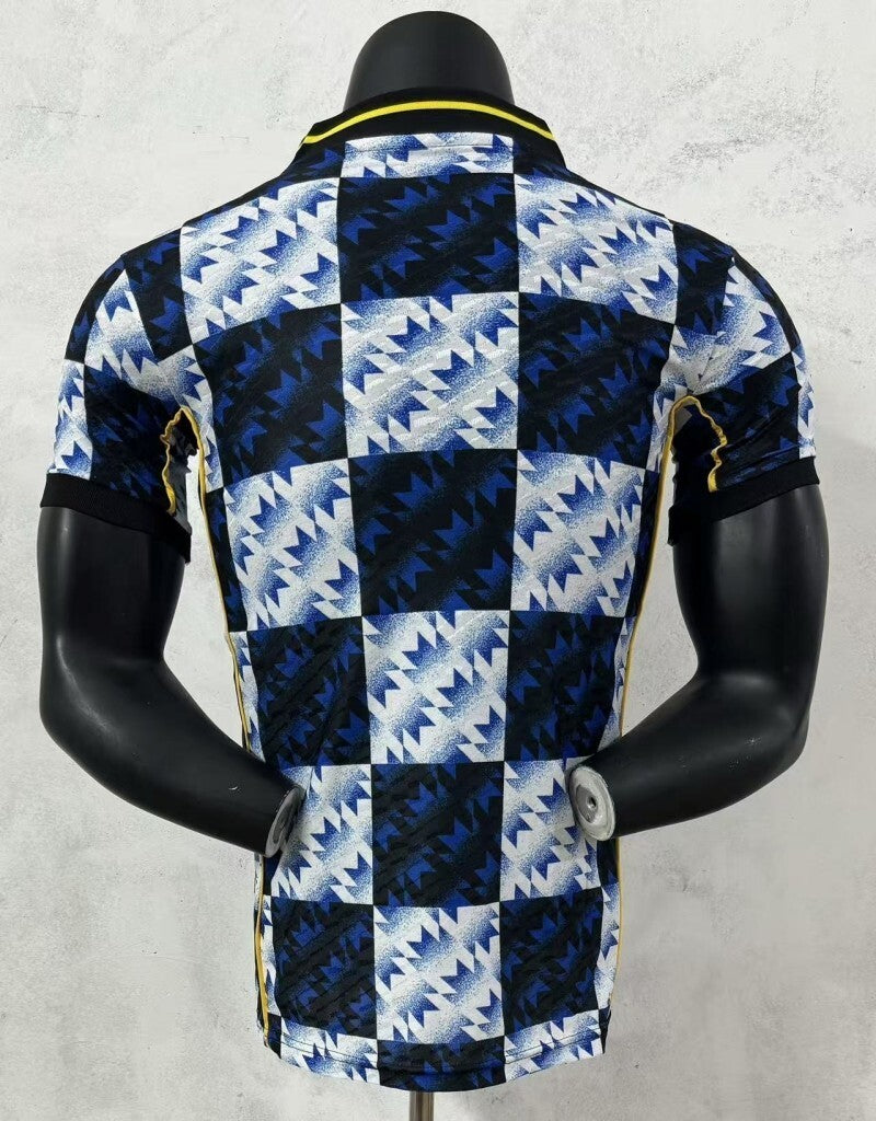 26 27 Manchester united Retro Style 1