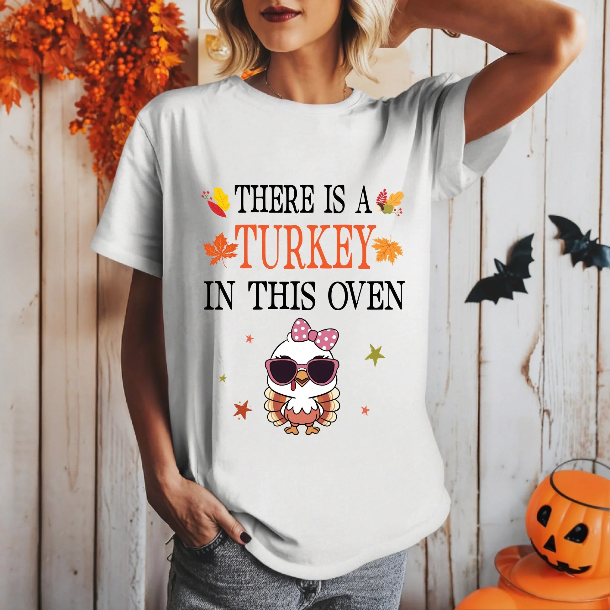 "There Is a Turkey in This Oven” Maternity T-Shirt – Funny Thanksgiving Pregnancy Announcement Hoodie, Sweatshirt (Image 4)
