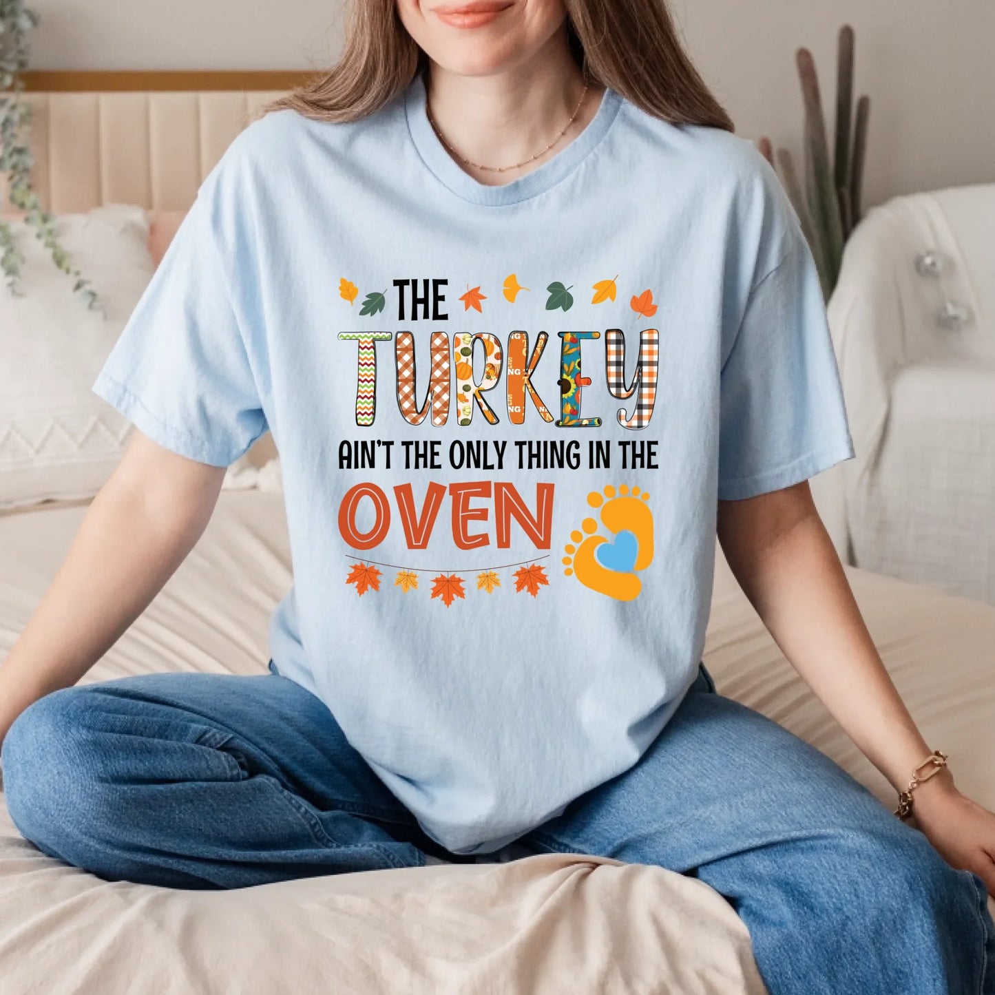 Funny Thanksgiving Pregnancy Announcement Shirt – The Turkey Ain’t the Only Thing in the Oven – Maternity... (Image 5)