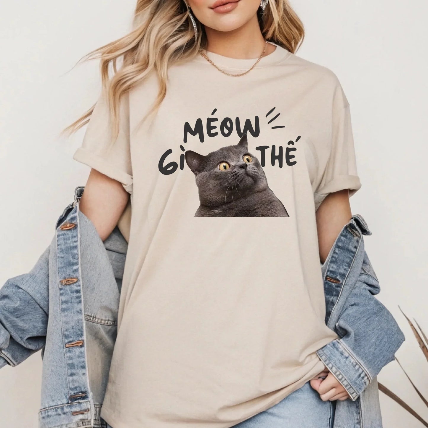 Funny Cat T-Shirt – “Méow Gì Thế?” Meme Shirt – Cute Cat Graphic Tee Hoodie, Sweatshirt | InkThreadWorks.com (Image 3)