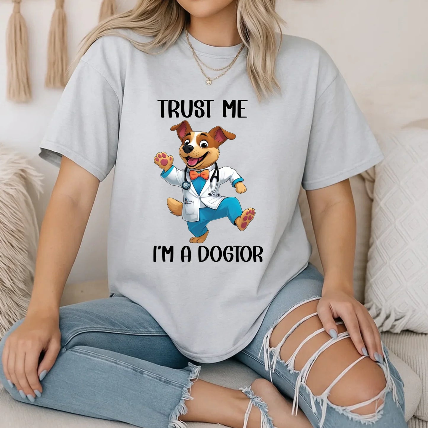 Trust Me I’m A Dogtor T-Shirt – Funny Dog Vet Graphic Tee – Unisex Casual Shirt Hoodie, Sweatshirt (Image 3)