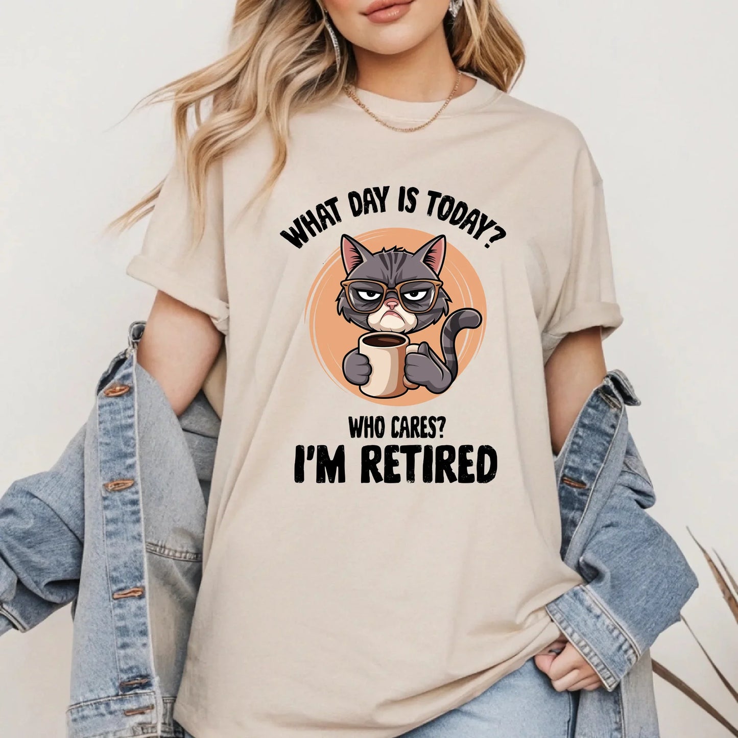 What Day Is Today? I’m Retired Cat T-Shirt – Funny Retirement Gift Tee for Men & Women Hoodie, Sweatshirt (Image 3)