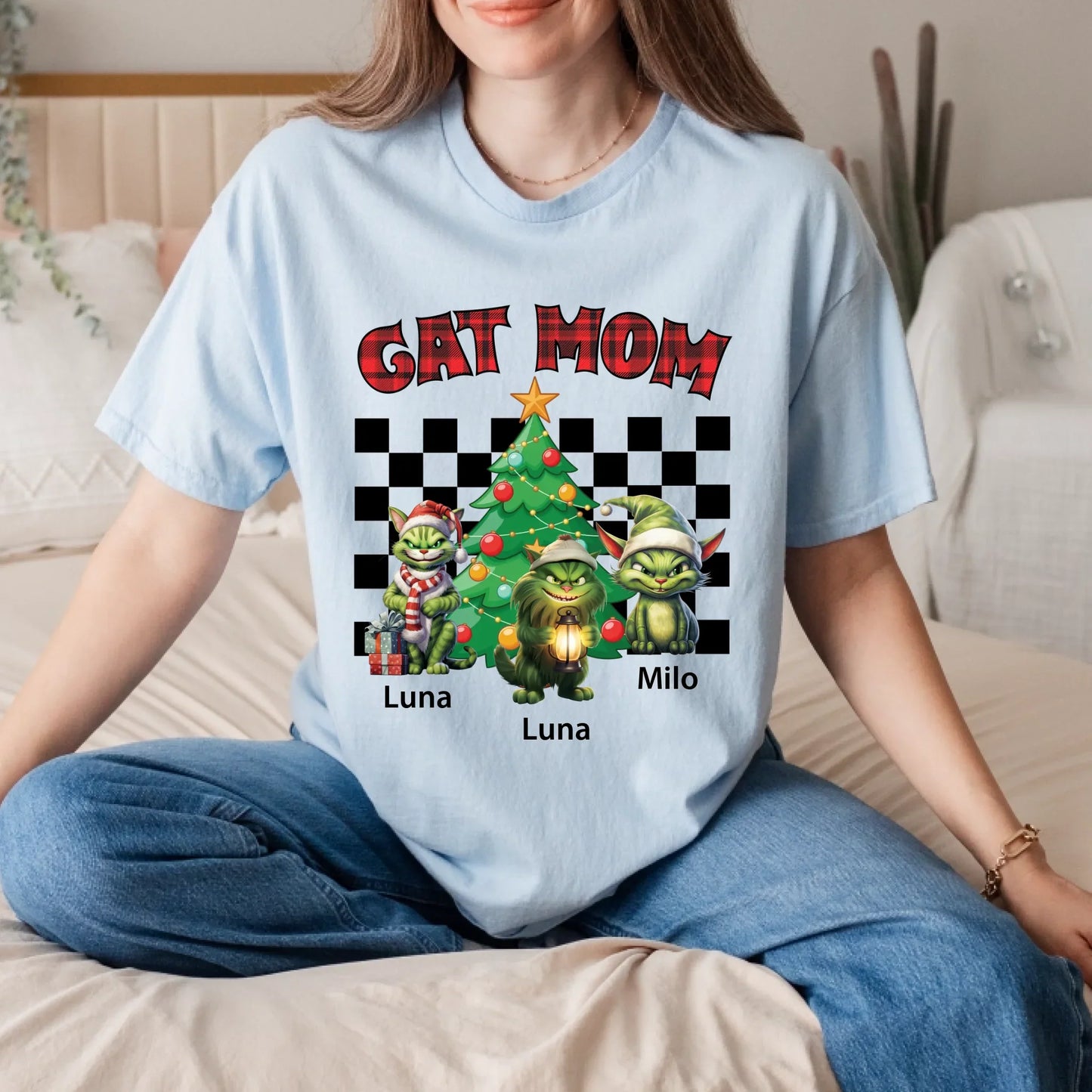 Personalized Cat Mom Christmas Sweatshirt – Custom Cat Names & Festive Holiday Pullover T-Shirts, Hoodie (Image 3)
