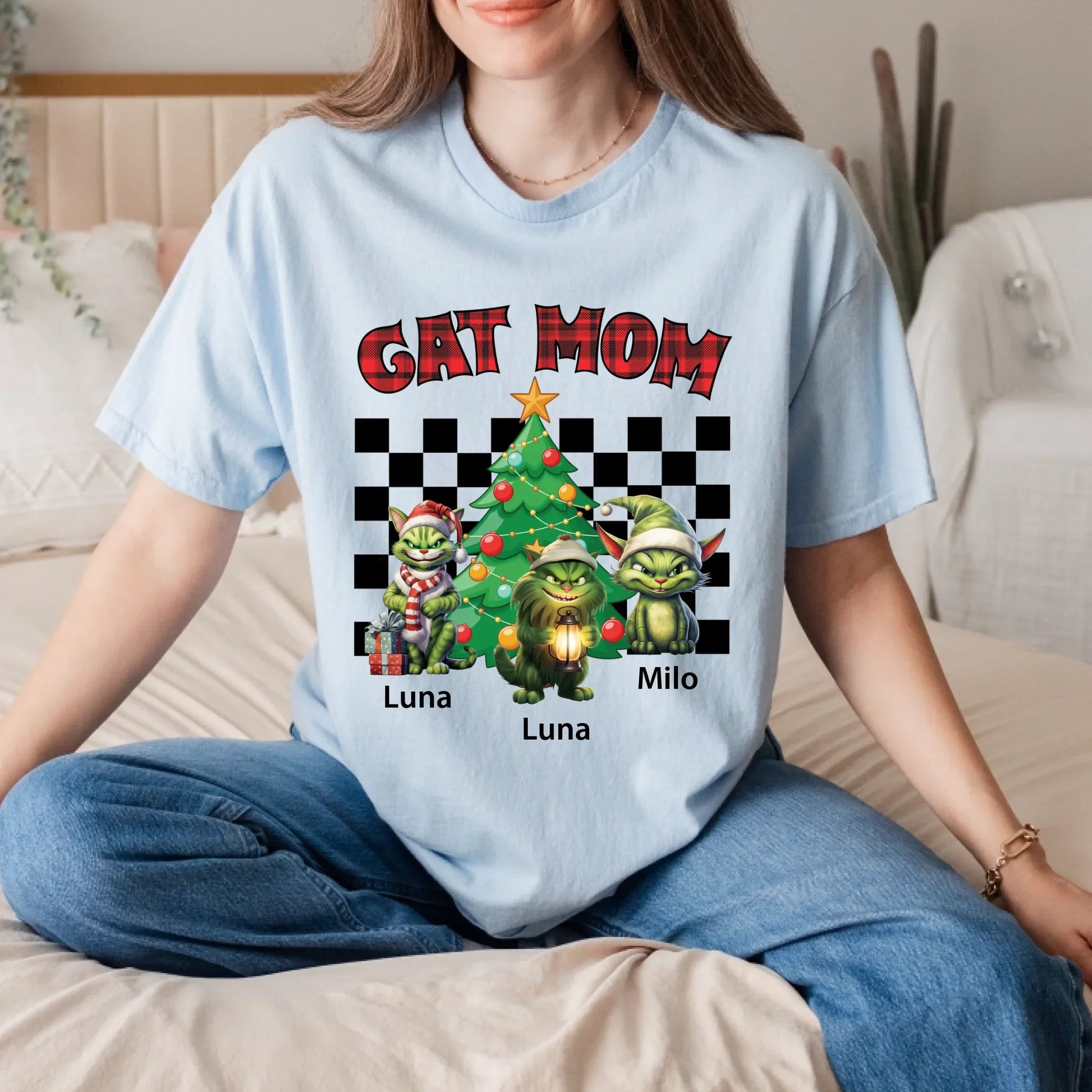 Personalized Cat Mom Christmas Sweatshirt – Custom Cat Names & Festive Holiday Pullover T-Shirts, Hoodie (Image 3)
