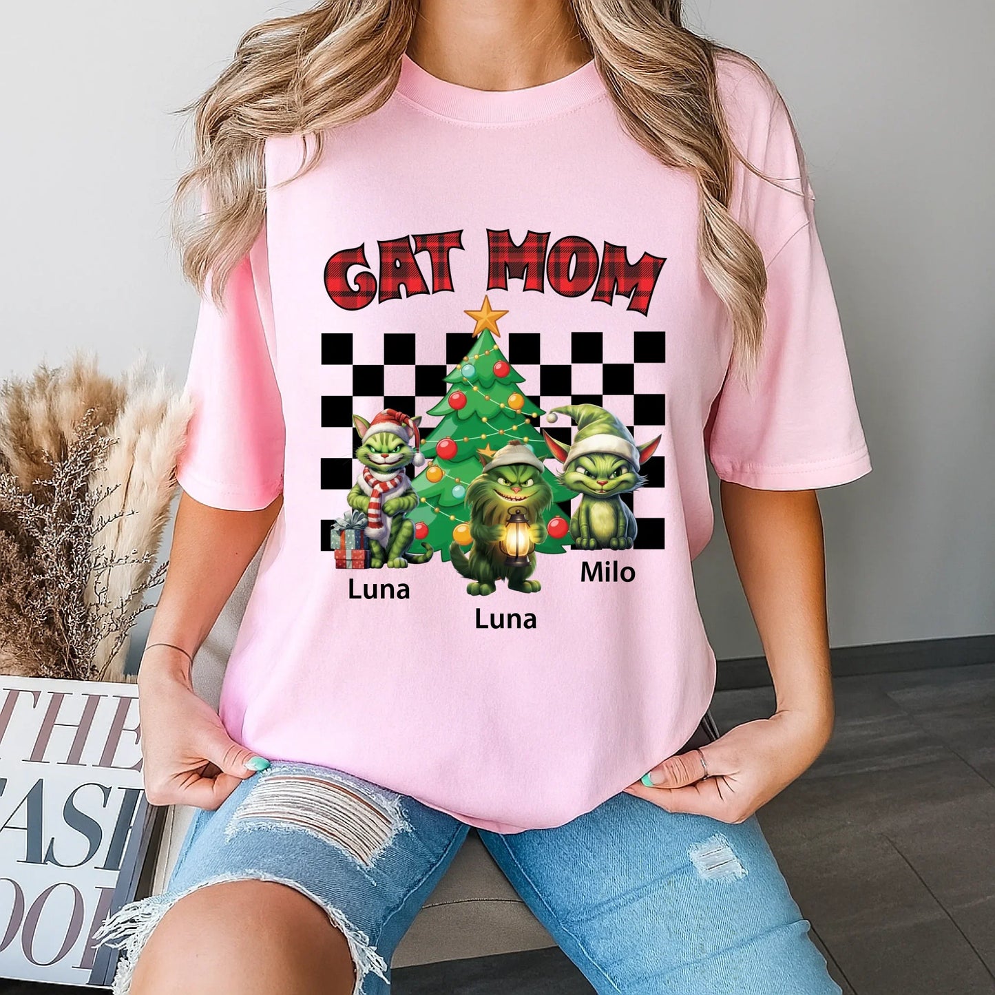 Personalized Cat Mom Christmas Sweatshirt – Custom Cat Names & Festive Holiday Pullover T-Shirts, Hoodie (Image 4)