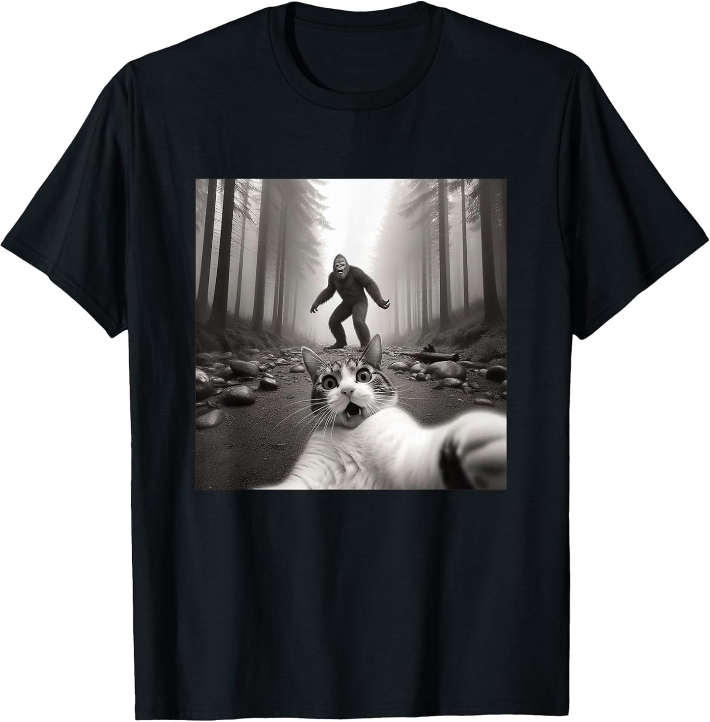Funny Surprised Scared Cat Selfie with Sasquatsch Bigfoot T-Shirt