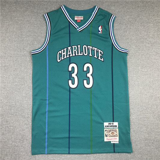 Charlotte Hornets # Hornets 33 Green 1992-93 Style 1