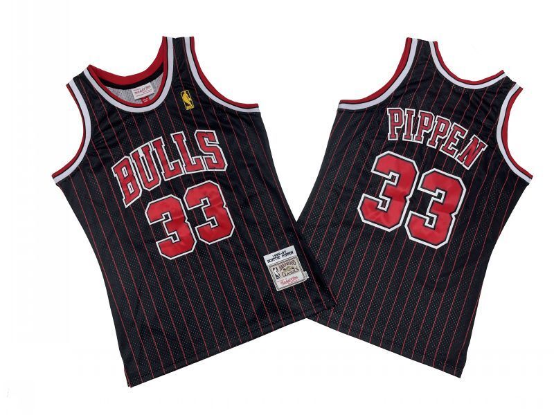 Chicago Bulls #33 Scottie Pippen Bulls 33 # Black Red 96-97 Season Mitchell Retro Jersey -- Scottie . Pippen Style 2