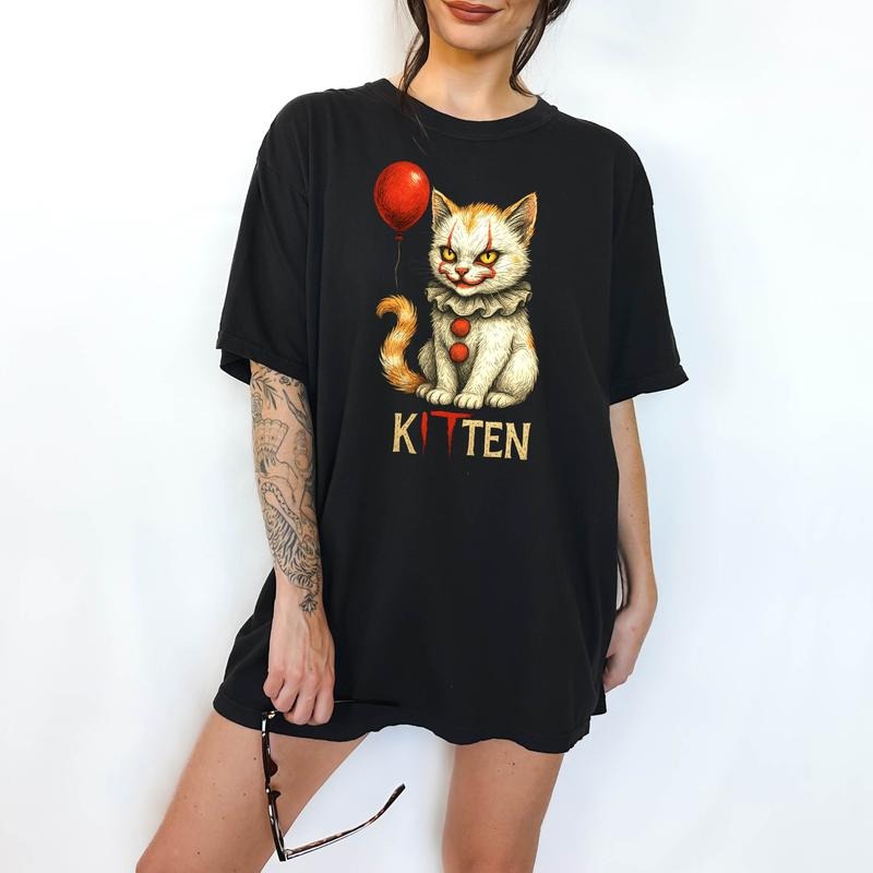 Creepy Kitten - T-Shirt, Unisex T-Shirt, Funny Tee, Comfortable Shirt,  Hallowen Theme