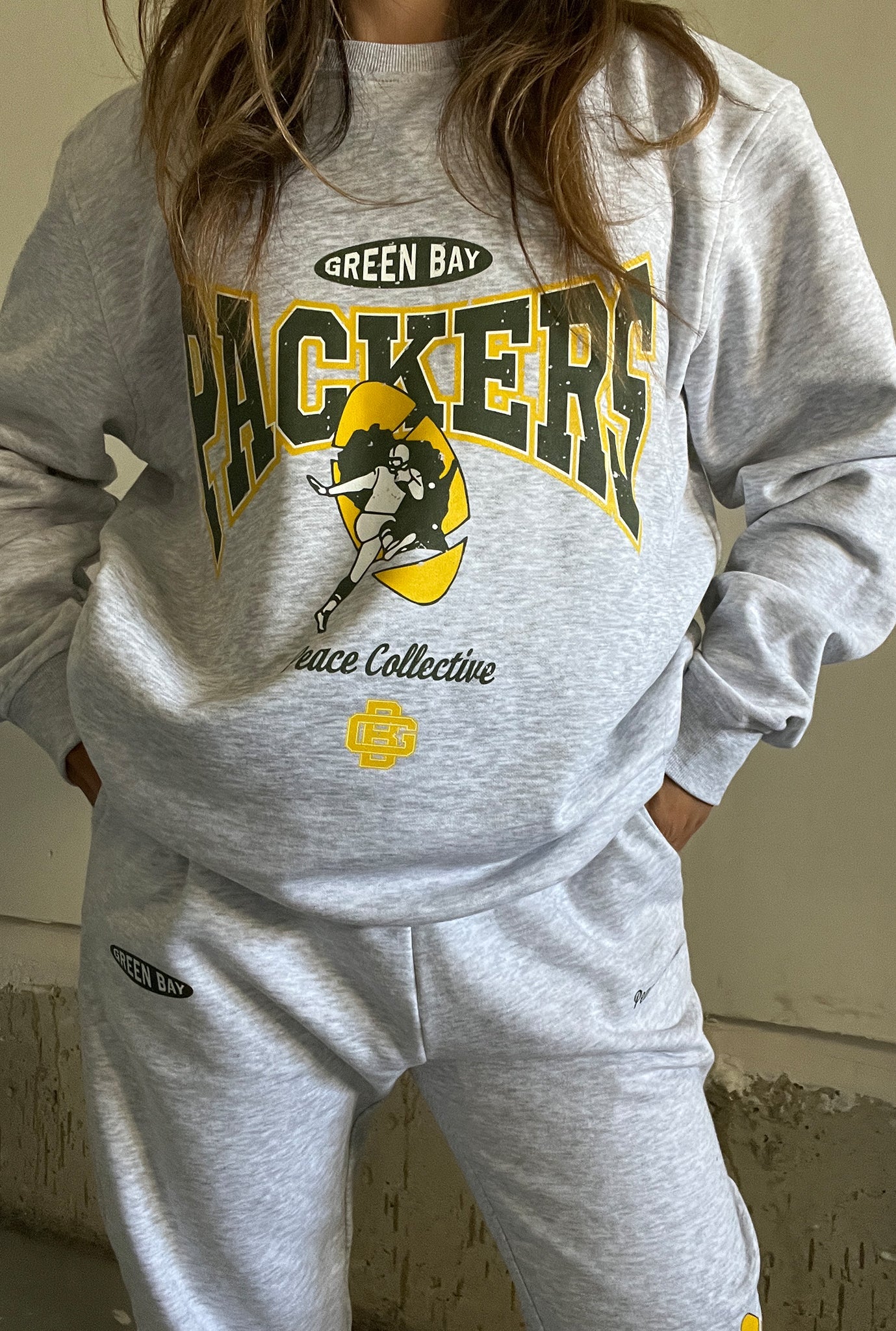 Green Bay Packers Washed Graphic Crewneck - Ash