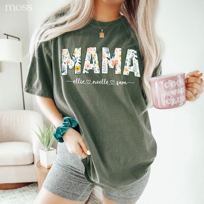 Custom Comfort Colors Mama Shirt Retro Mama T-shirts Personalized Gram Clothes Cool Mama Outfit Mama Gift Hoodie, Sweatshirt