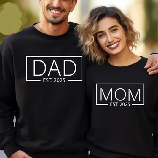 Dad Est. 2025 Sweatshirt, Mom Est. 2025 Sweater, Baby Announcement, Dad Hoodie,New Mom Hoodie, Pregnant Gift, New Dad Gift, Gift For Husband