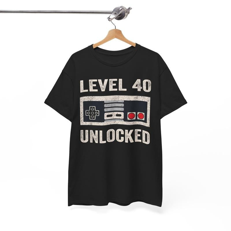 Funny Birthday Shirts, Level 40 Unlocked Video Gamer 40th Birthday Gift T-Shirt