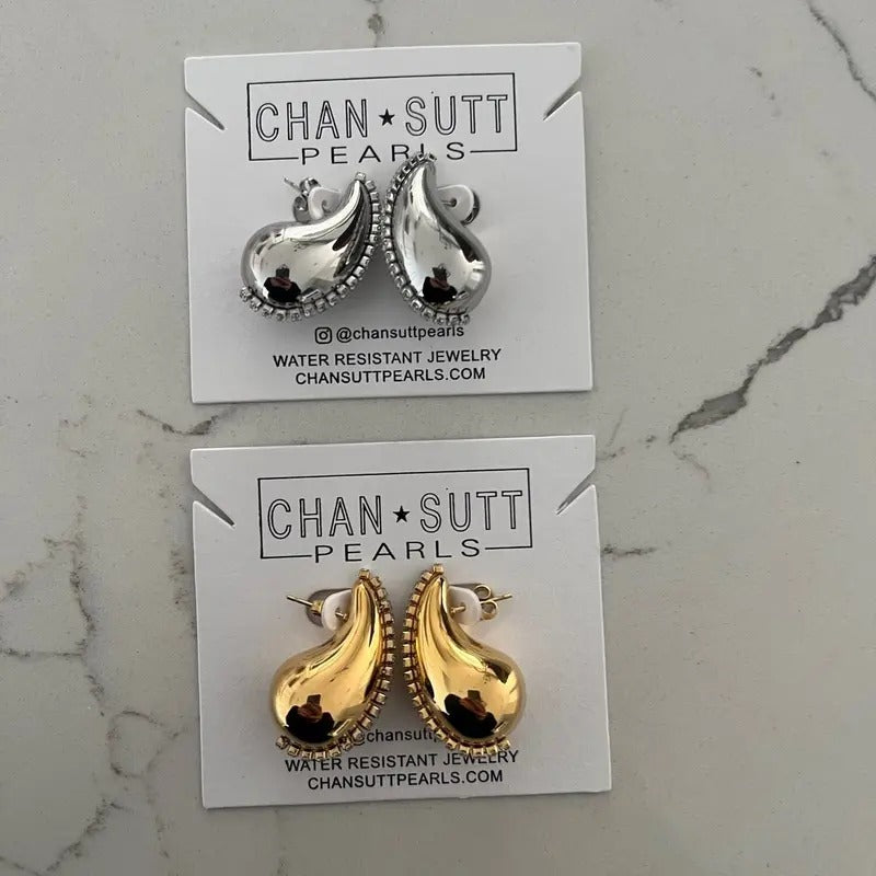 Gold Hilton Earrings T-Shirts, Hoodie, Sweatshirt | InkThreadWorks.com