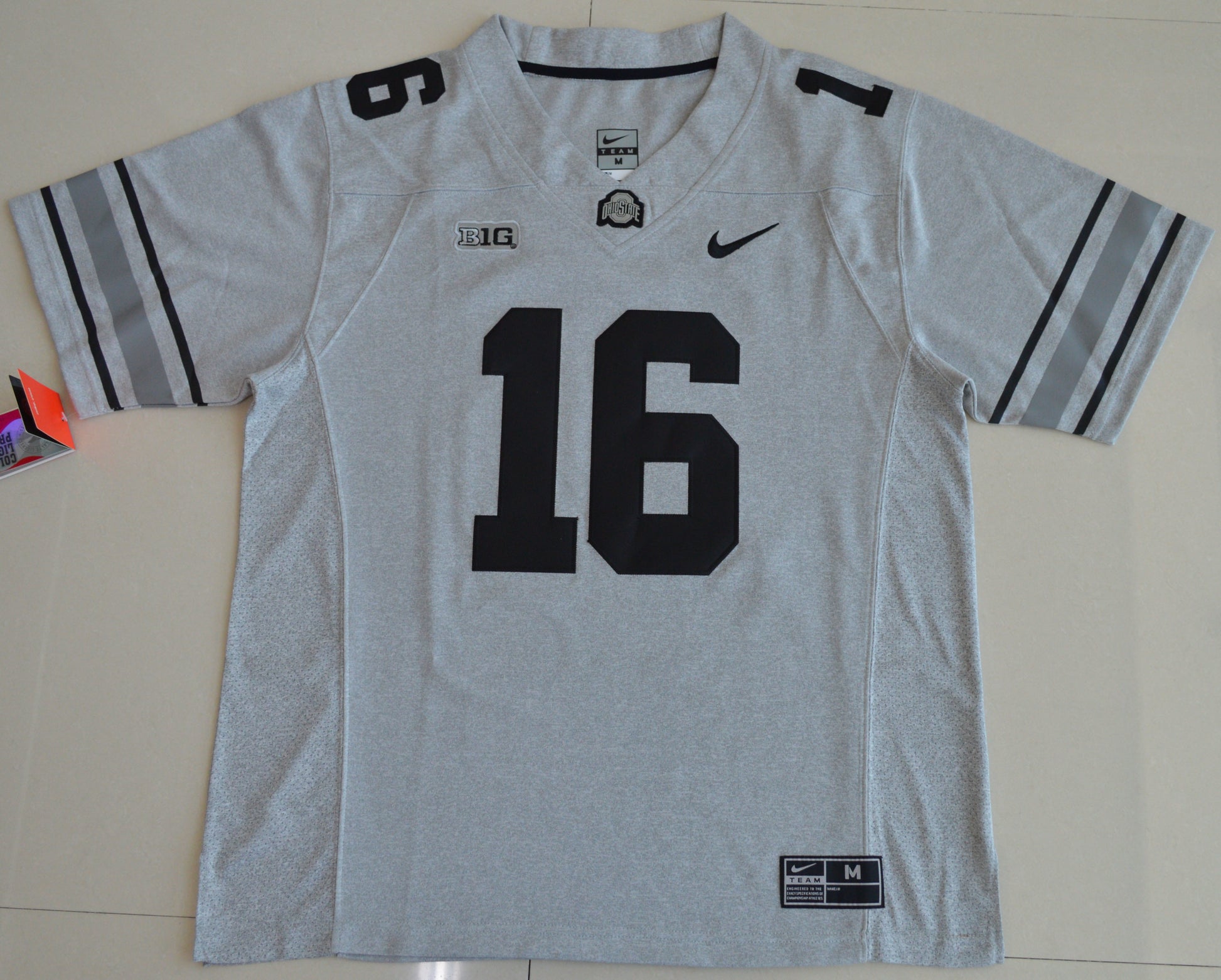 J.T. Barrett 16 Carbon Gray V2 1