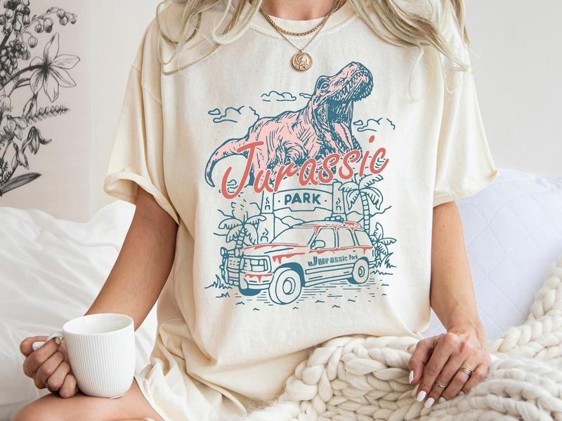 Jurassic Park Shirt, Jurassic Park,Jurassic Park Graphic Shirts, Jurassic Park Logo Dinosaur T-rex Shirt