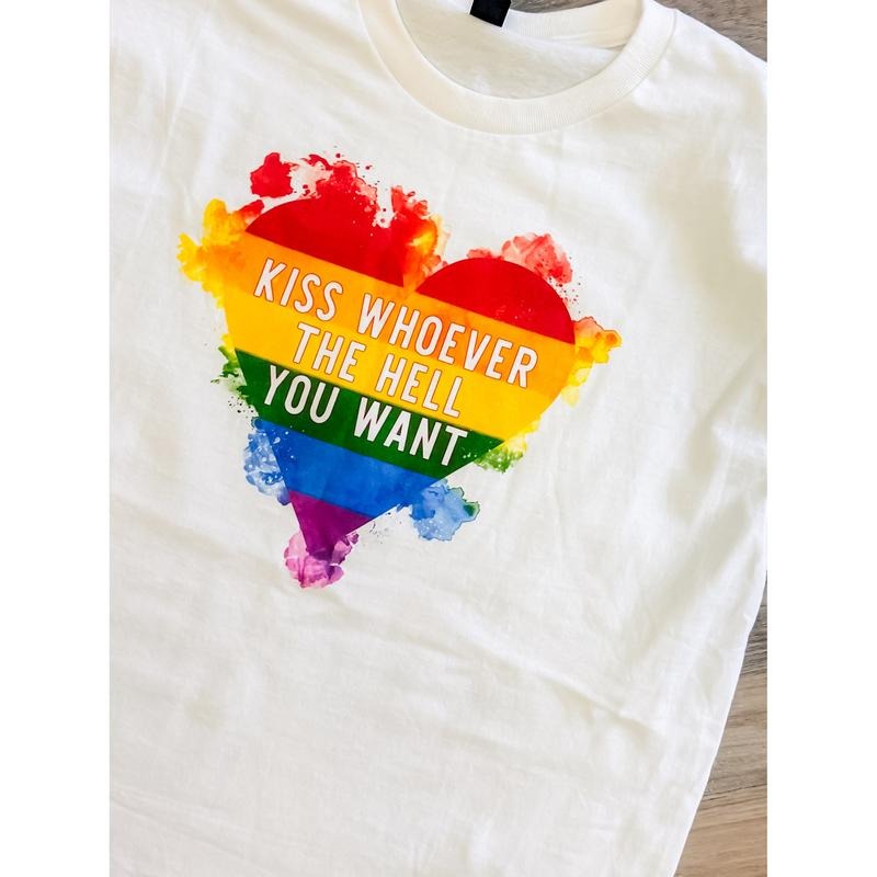 Kiss Whoever Graphic Top