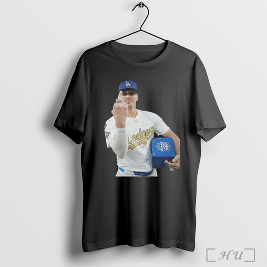 Los Angeles Dodgers Kike Hernandez Ring Middle Finger T Shirt