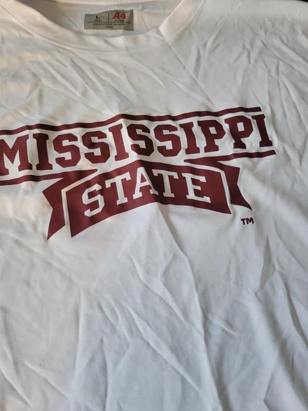 Mississippi State Bulldogs Unisex T-shirt Sweatshirt Hoodie74 Hoodie | InkThreadWorks.com