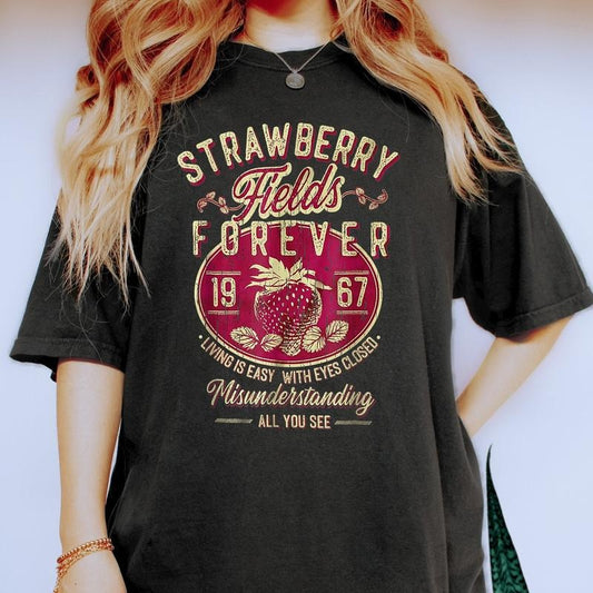 Old School Band Tees, Retro Band Tee, Beatle Strawberry Fields Rock Band Tee, Oversized Trendy Shirts, Retro Graphic Tee, Full Sizes, Full Colors, Unisex T-shirt for Men and Women, Classic Menswear, Womenswear