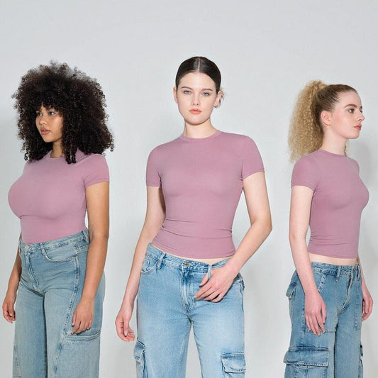 PUMIEY Women's Crew Neck T-Shirt - Summer Casual Slim-Fitting Soft Fabric Top  Minimalist Round Neck Short Sleeve Tshirt...