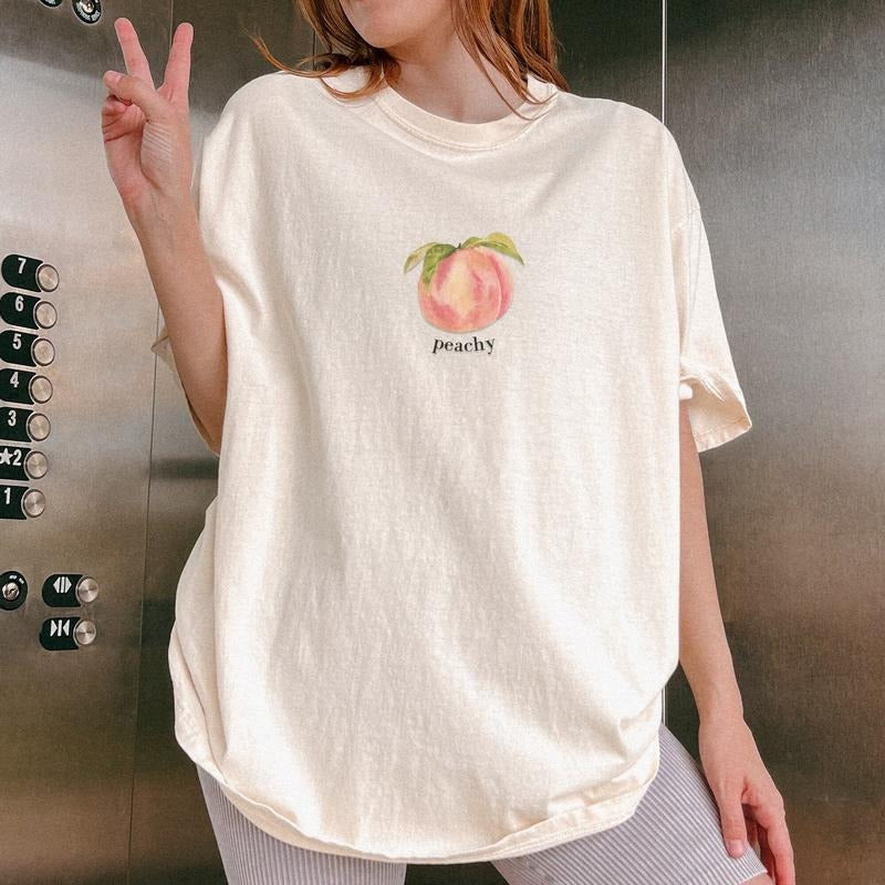 Peach T-Shirt, Vintage Graphic Fruit Shirt, Aesthetic Fruit Shirt, Boho Shirt, Fruit Tee, Peach Shirt, Peach Graphic T-Shirt, Gift For Women