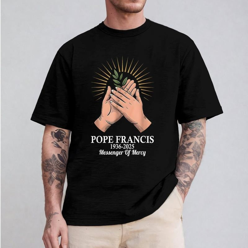 Pray For Pope Francis Christian Tshirt Crew Neck Short Sleeve T-Shirt Tops Trendy for Unisex