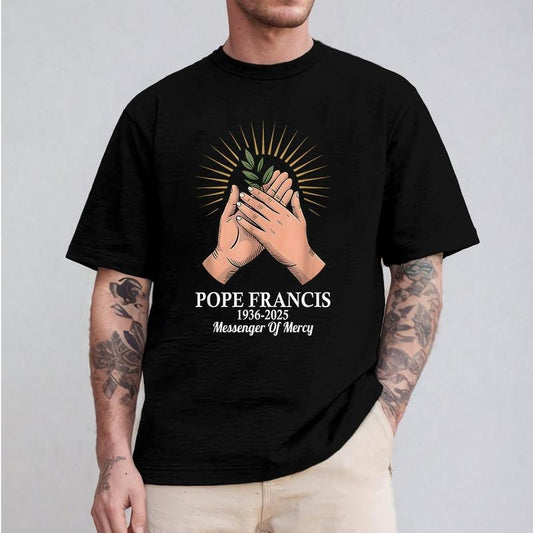 Pray For Pope Francis Christian Tshirt Crew Neck Short Sleeve T-Shirt Tops Trendy for Unisex