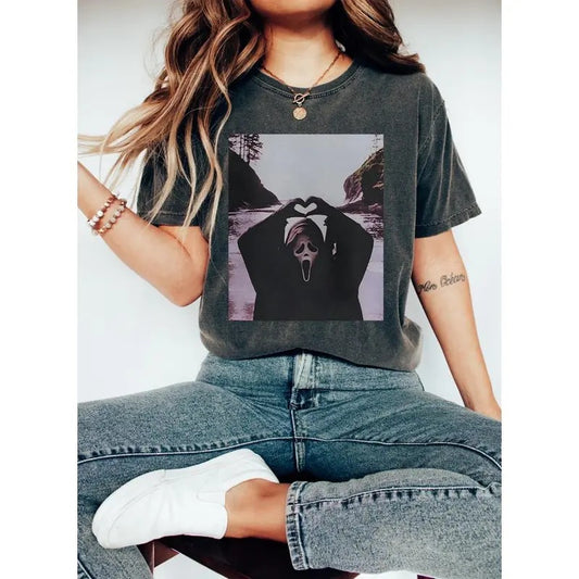 Screaming Ghost Heart Hands Shirt Halloween Scary Movie Face T-Shirt Slasher Shirt Birthday Gift Vintage Horror Tee Thriller Movie TShirt
