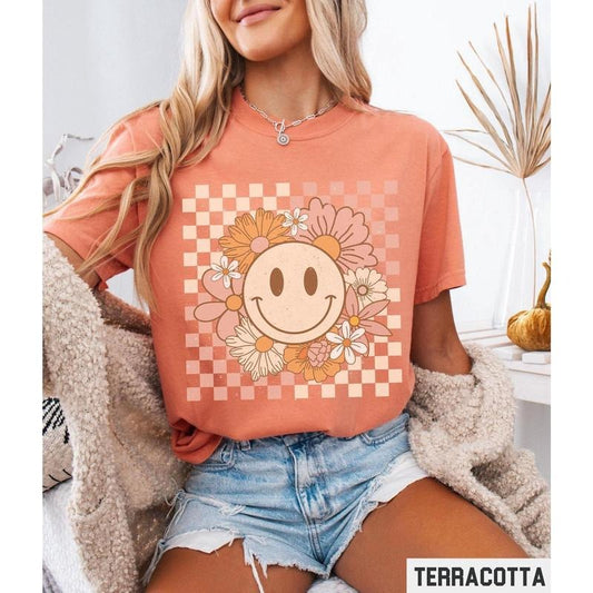 Smiley Face Shirt, Flower Shirt, Retro Smile Face, Trendy Vintage Graphic Tee, Checkered Comfort Colors T-shirt, Plus Size Happy Face Tshirt