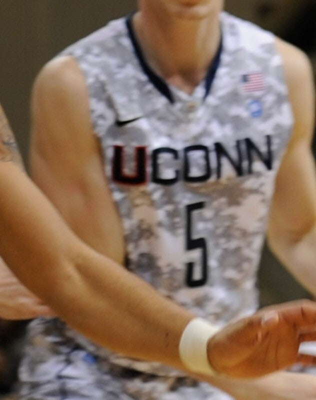UConn Huskies 2012-13 Armed Forces Classic