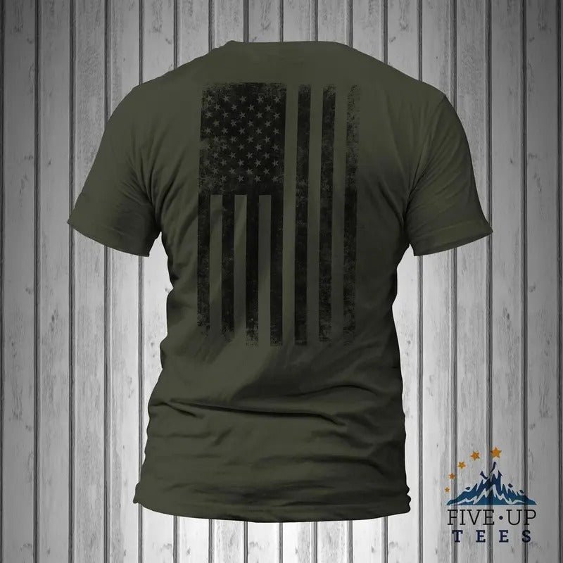 United States of America Distressed Black Vertical USA Flag T-Shirt Casual Crewneck Hoodie, Sweatshirt | InkThreadWorks.com