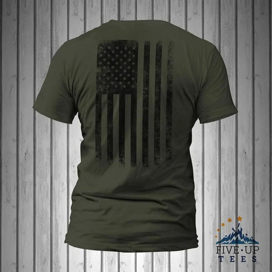 United States of America Distressed Black Vertical USA Flag T-Shirt Casual Crewneck Hoodie, Sweatshirt | InkThreadWorks.com