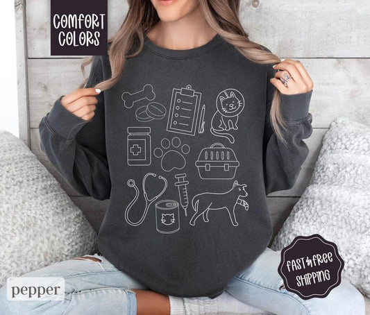 Veterinarian Sweatshirt Comfort Colors, Vet Tech Crewneck, Womens Sweatshirt, Gift For Veterinarian T-Shirts, Hoodie