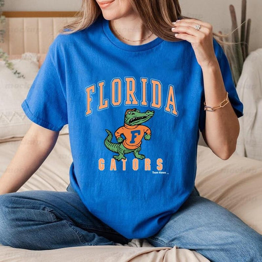 Vintage 90s University of Florida Gators T-shirt, Florida Gators T-shirt, Florida Fan Tee Fabric Fit
