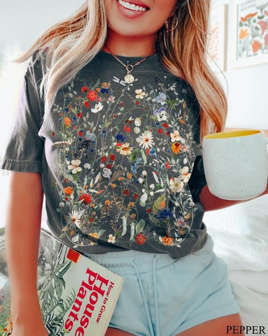 Vintage Pressed Flowers Shirt Comfort Colors Boho Cottagecore Tshirt Botanical Floral Tee Wildflowers Sweatshirt Fairycore Gift Garden Lover