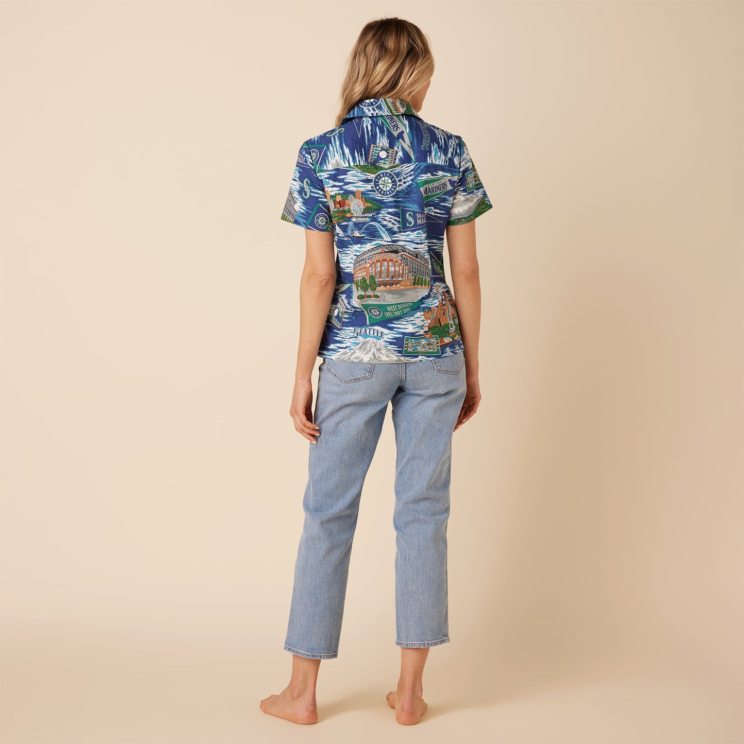 MLB® WOMEN'S SEATTLE MARINERS SCENIC CAMP SHIRT