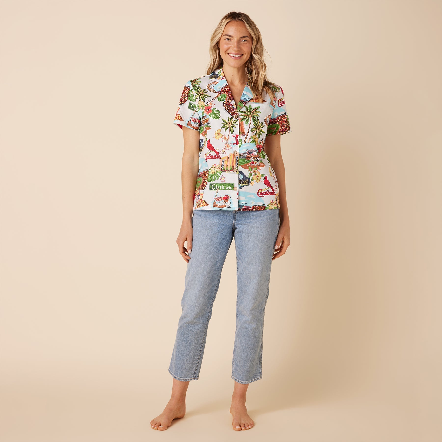 MLB® WOMEN'S ST. LOUIS CARDINALS SCENIC CAMP SHIRT
