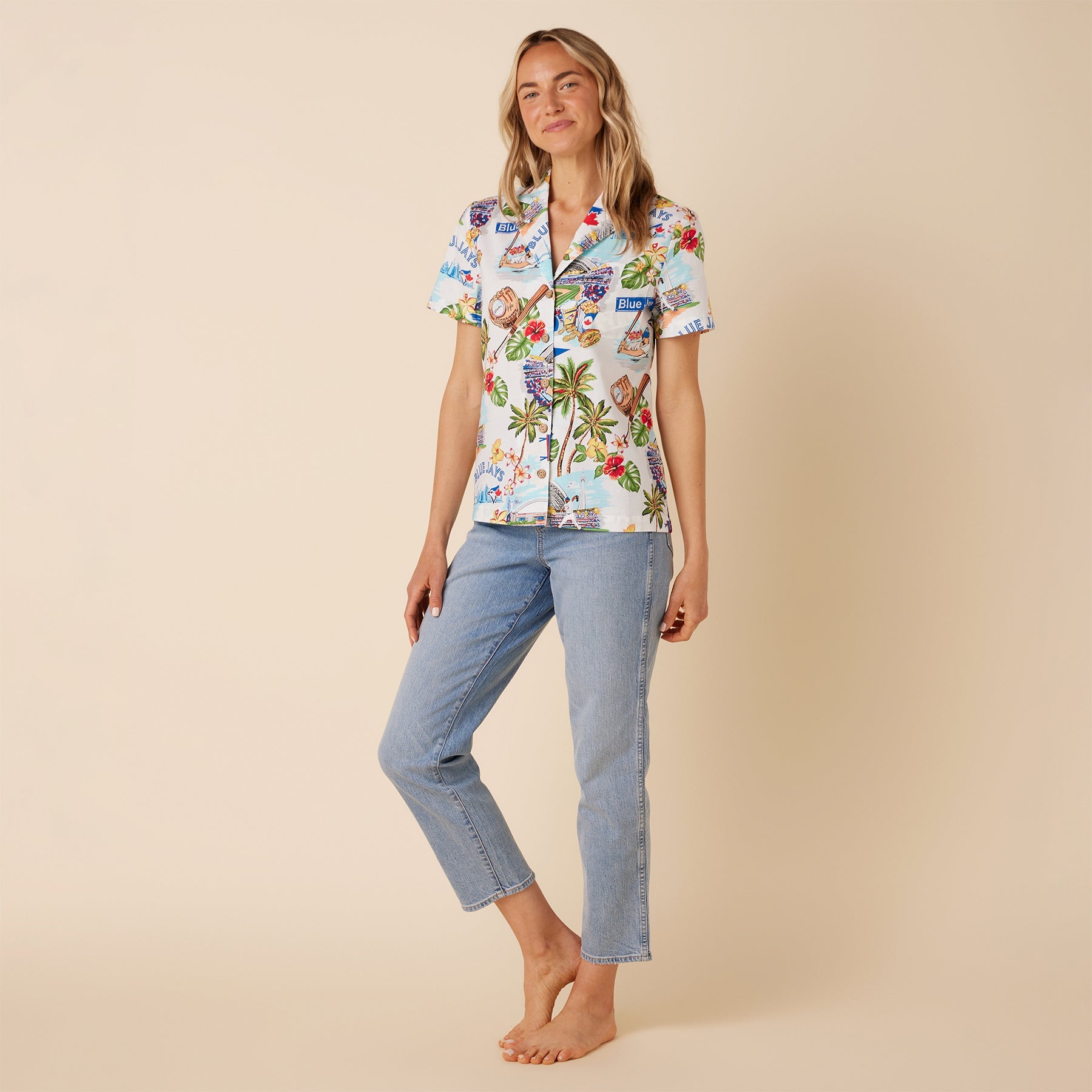 MLB® WOMEN'S TORONTO BLUE JAYS SCENIC CAMP SHIRT